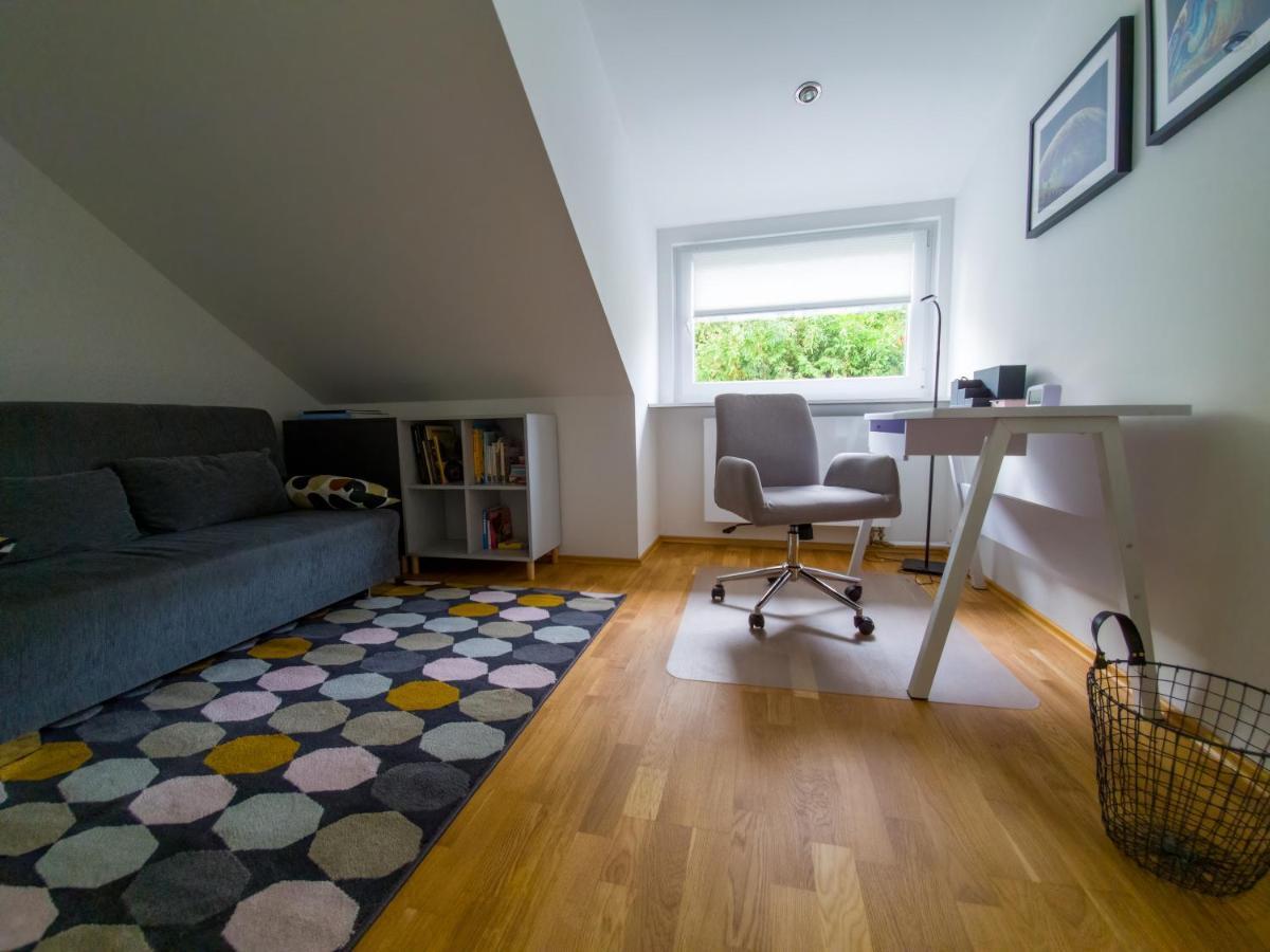 Wohnung mit einer Sauna direkt am Park Wiesbaden Exterior foto