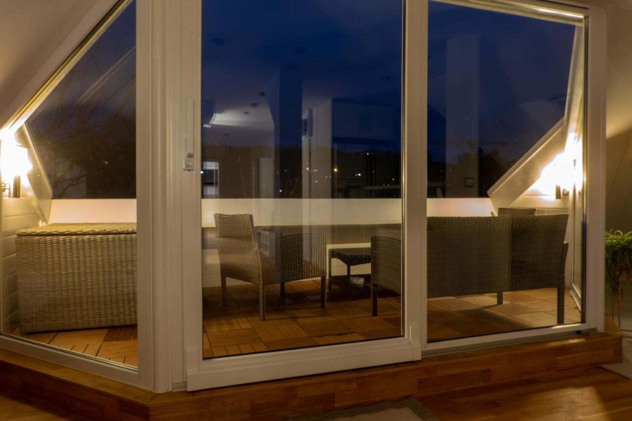 Wohnung mit einer Sauna direkt am Park Wiesbaden Exterior foto